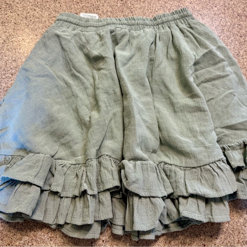 Green Ruffle Skirt - Picture 2 of 4